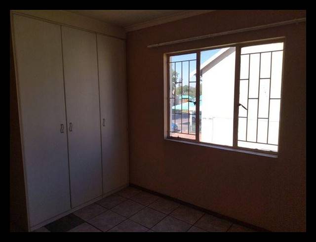 2 BEDROOM APARTMENT FOR SALE IN PARKDENE